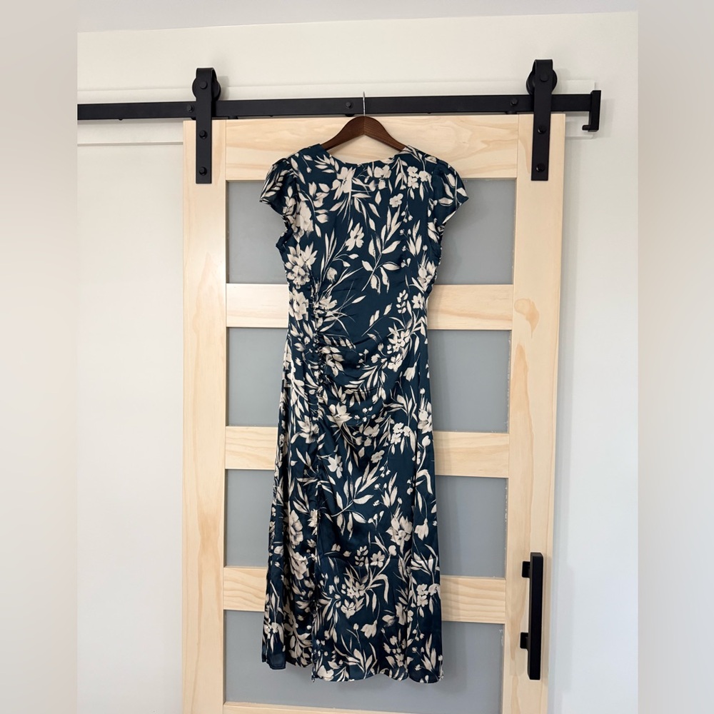 Petal & Pup Floral Satin Midi Dress Cap Sleeve Small NWT - Picture 2 of 5